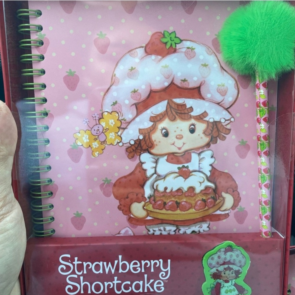 Strawberry Shortcake Notebook and Pen Set